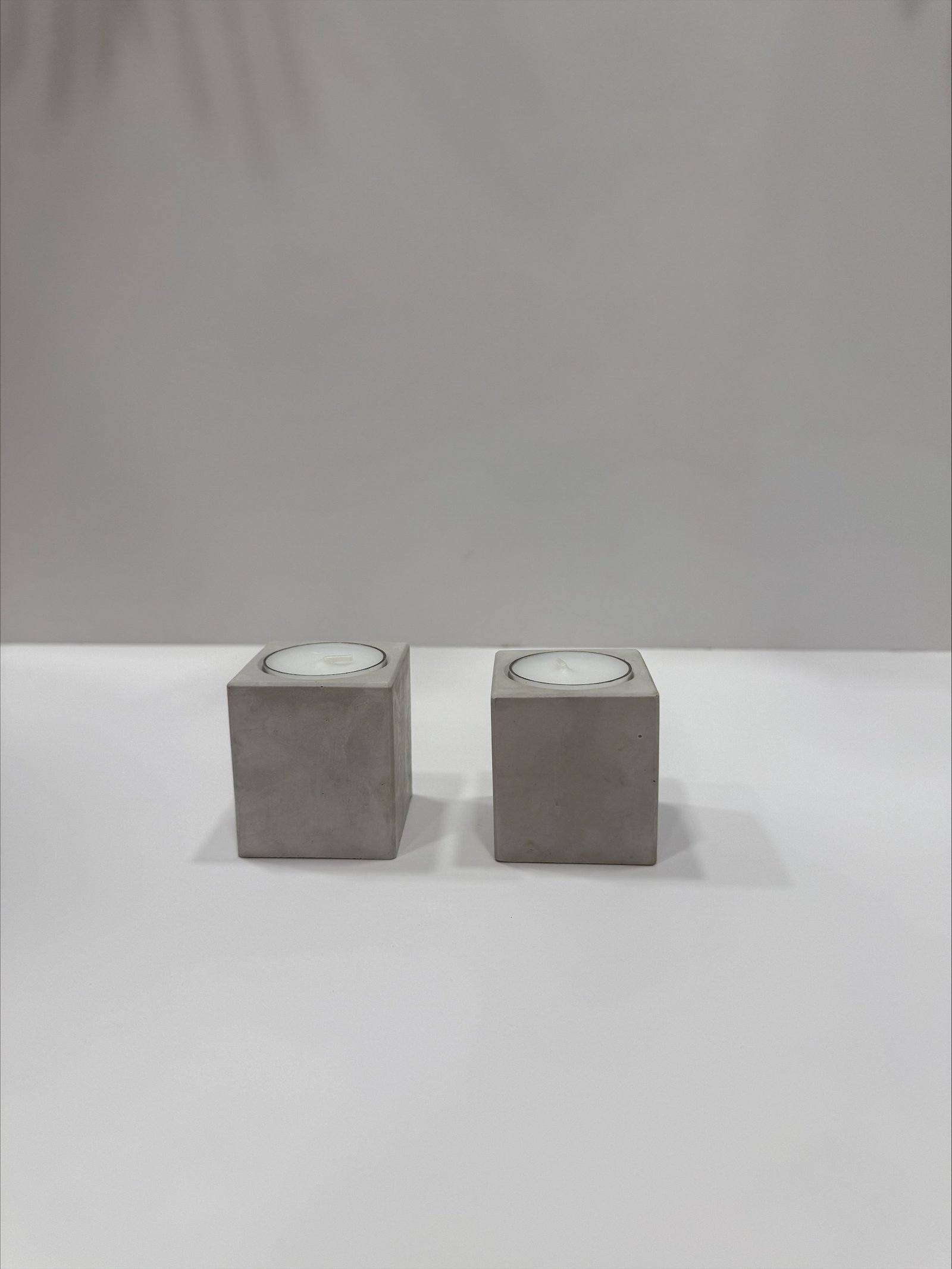 פמוטי עמוד נמוכים