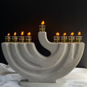 חנוכיה "בטון"