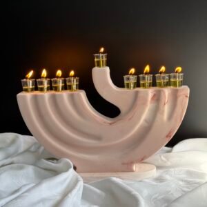 חנוכיה "חאמרה"